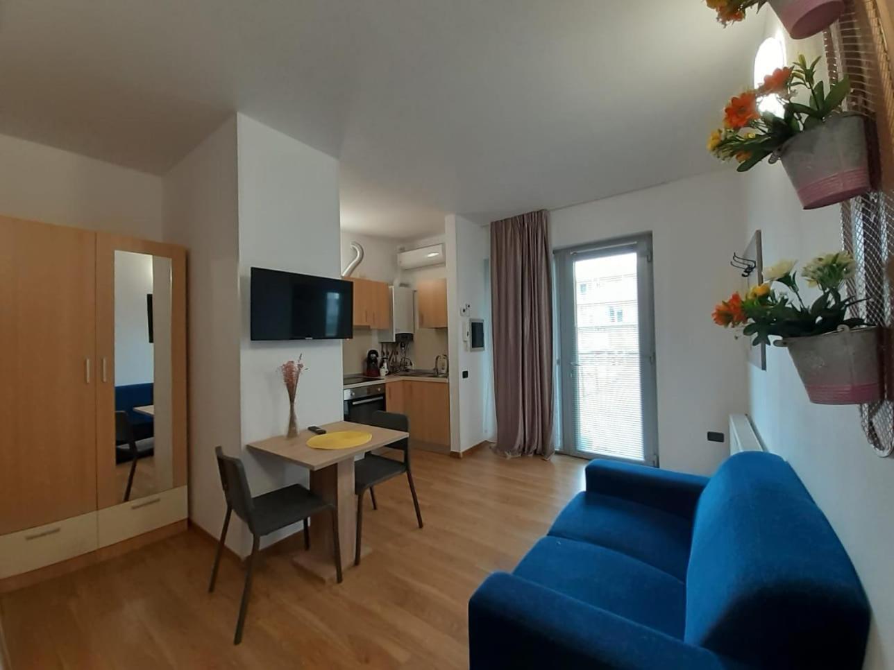 Comfort Apartments Timisoara Bilik gambar